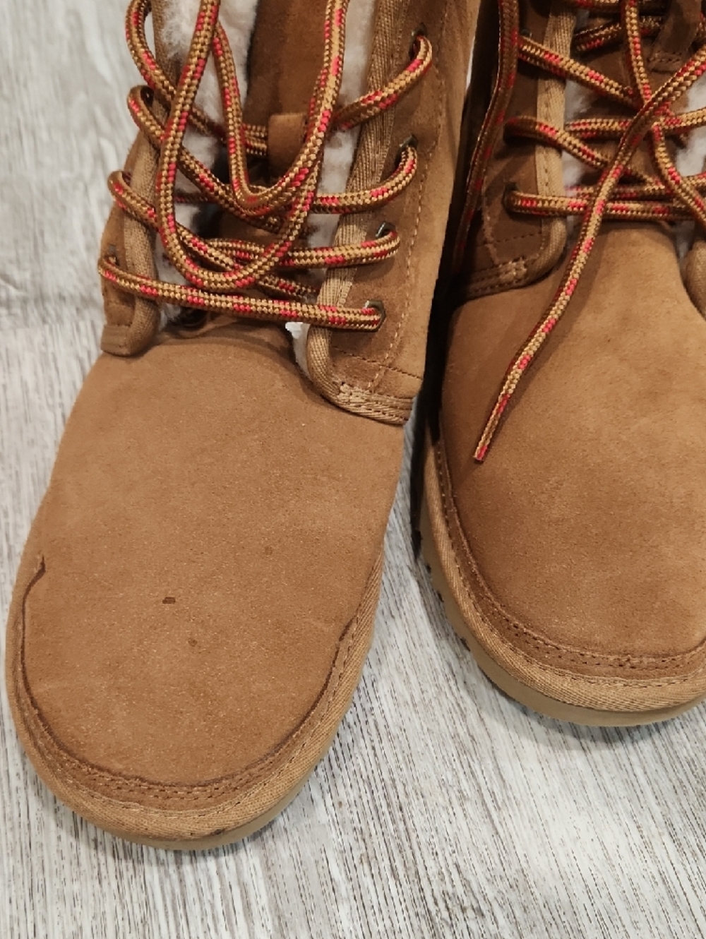 UGG Chestnut Suede Shearling-Lined Lace-Up Men’s Boots - Picture 2 of 7